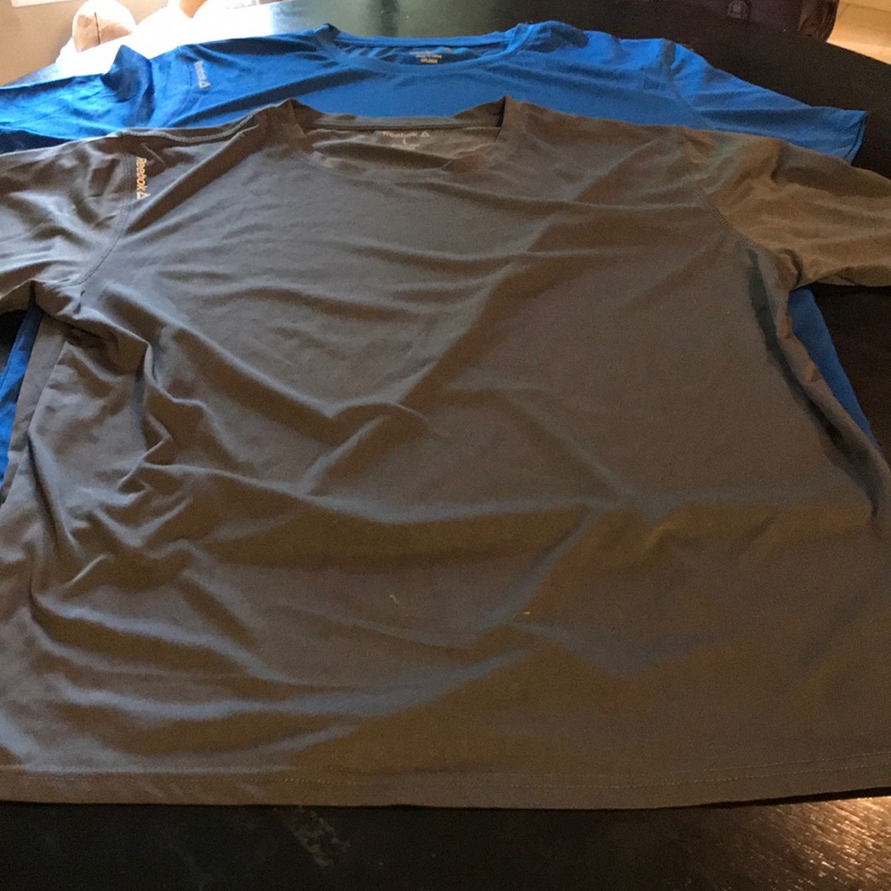 Two Like New Large Reebok Performance T Shirts 🌟 - Picture 1 of 8